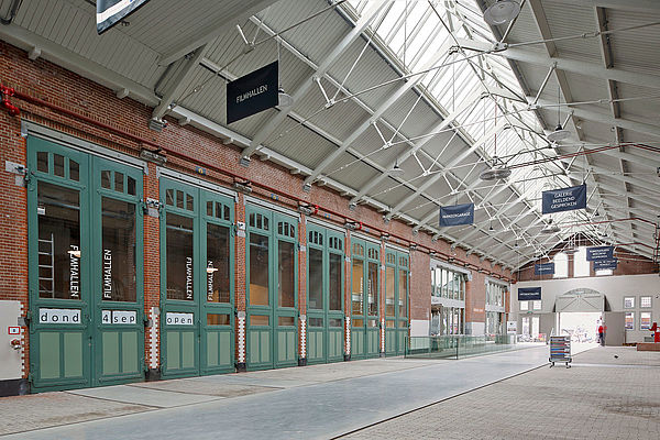 Roof glazing with thermal break